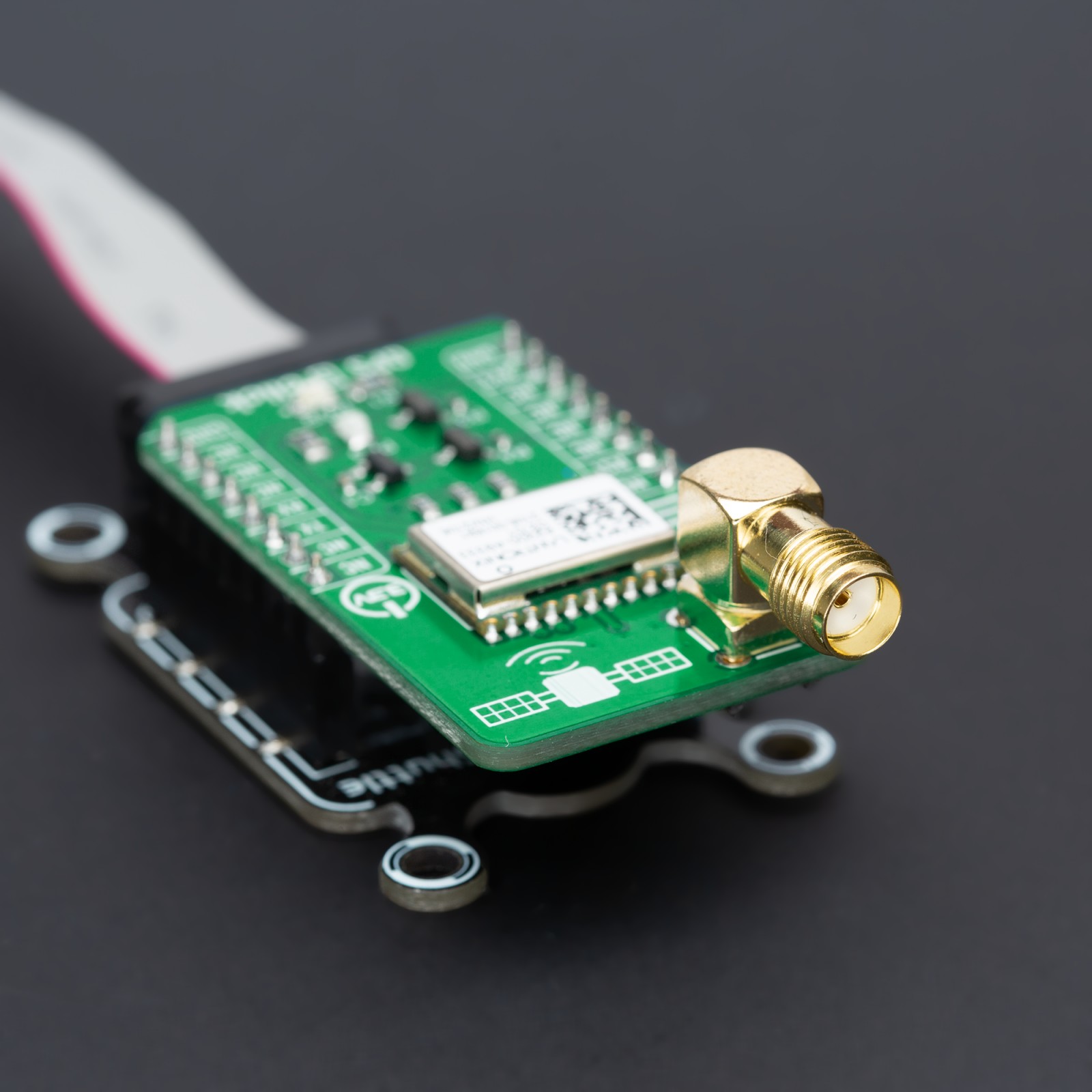 MIKROE GPS 6 Click (MIKROE-5115) – A2200-A GPS Receiver Board, UART Interface, 1.575 MHz L1 GPS, mikroBUS
