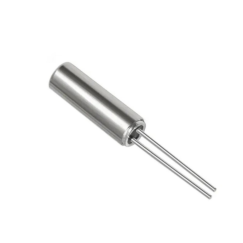 YXC223GO 32.768 KHz through hole crystal oscillator